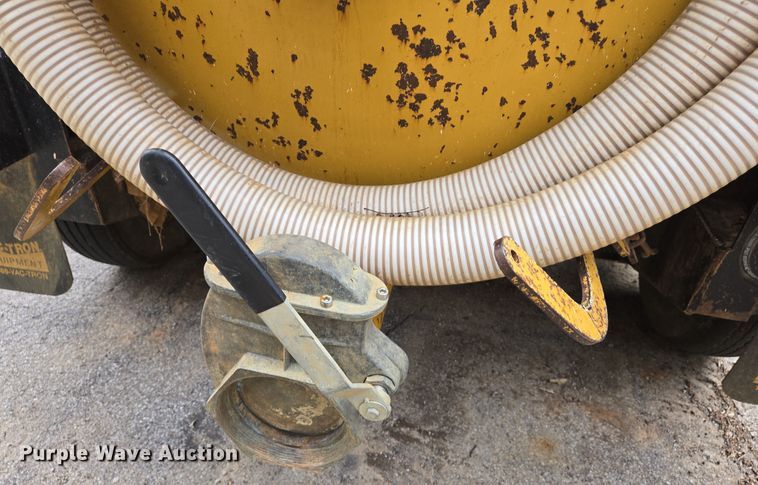 image for item DS5337 2011 Vermeer LP555DT-L vacuum excavator