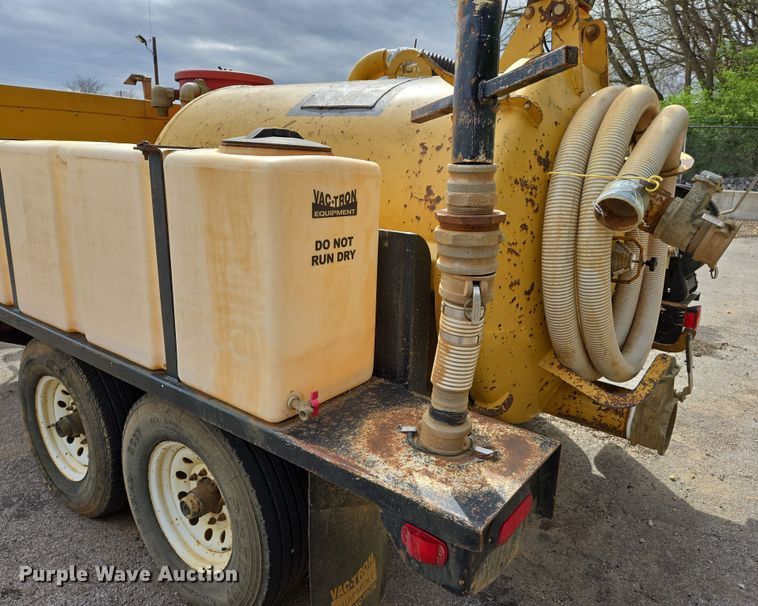 image for item DS5337 2011 Vermeer LP555DT-L vacuum excavator