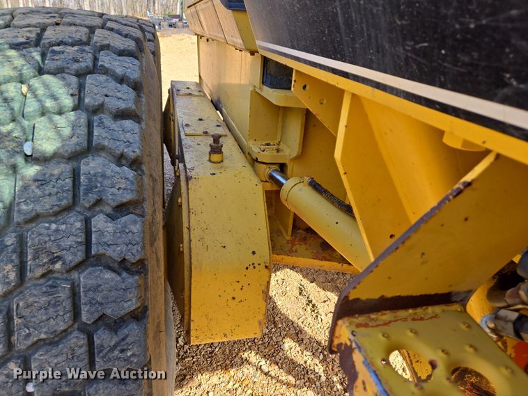 image for item DS5361 1997 Galion 850C motor grader