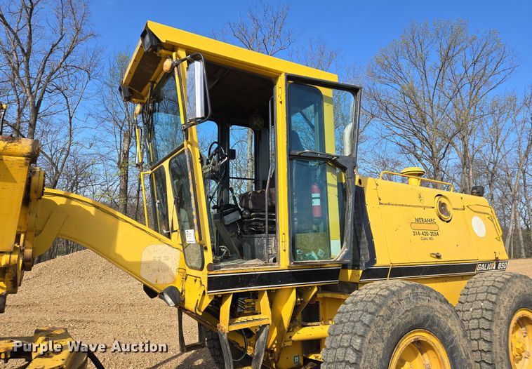 image for item DS5361 1997 Galion 850C motor grader
