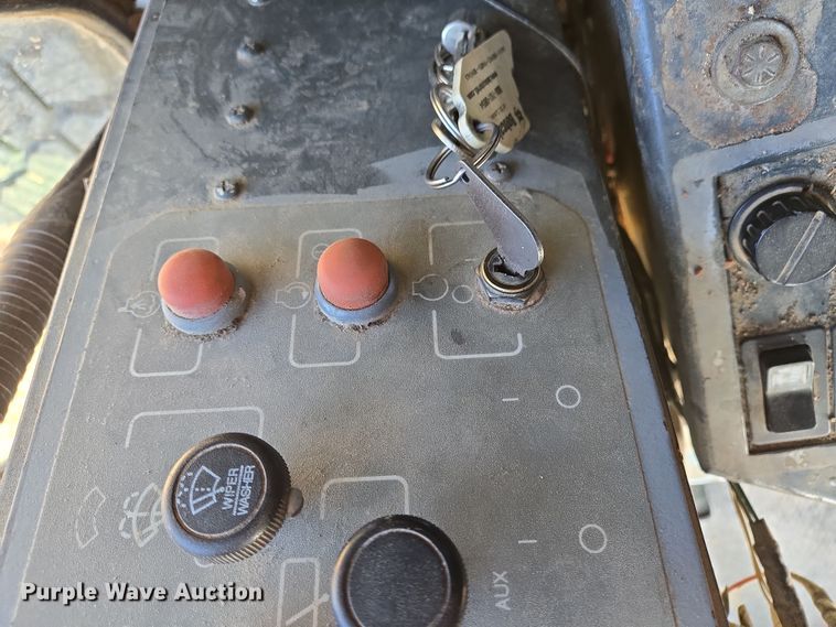 image for item DS5361 1997 Galion 850C motor grader