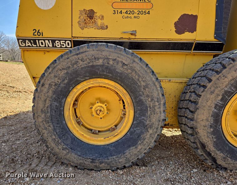 image for item DS5361 1997 Galion 850C motor grader