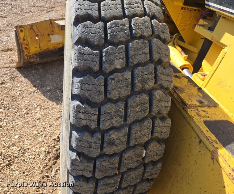 image for item DS5361 1997 Galion 850C motor grader