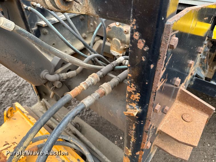 image for item DT0540 2003 Sterling L7500 dump truck