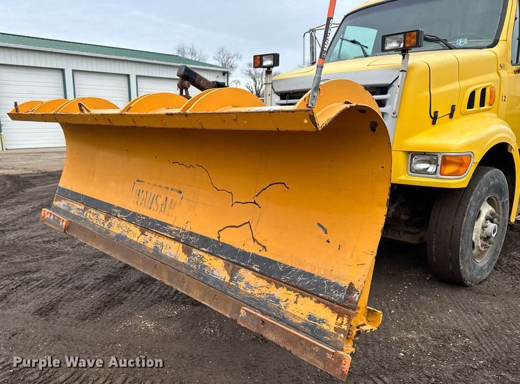 image for item DT0540 2003 Sterling L7500 dump truck