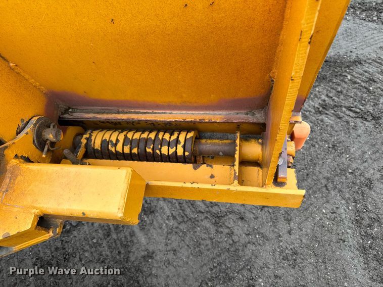 image for item DT0540 2003 Sterling L7500 dump truck