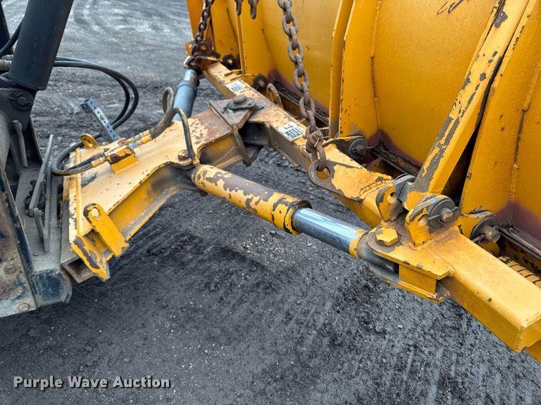 image for item DT0540 2003 Sterling L7500 dump truck