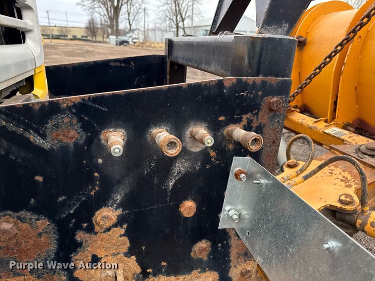 image for item DT0540 2003 Sterling L7500 dump truck