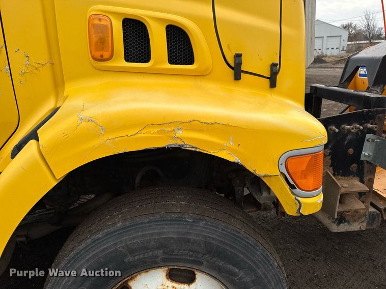 image for item DT0540 2003 Sterling L7500 dump truck