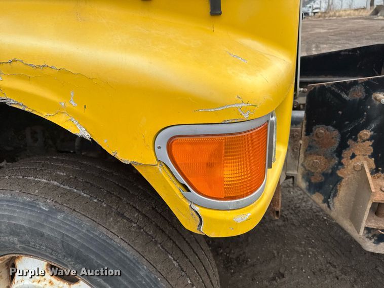 image for item DT0540 2003 Sterling L7500 dump truck