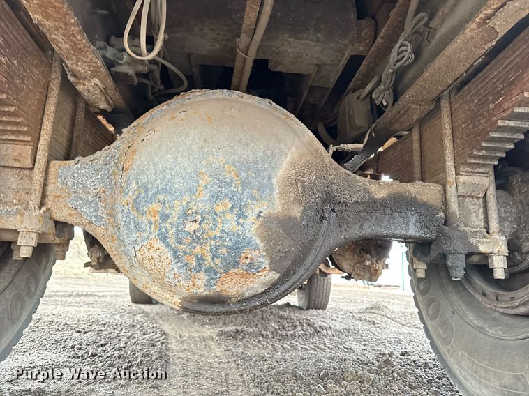 image for item DT0540 2003 Sterling L7500 dump truck