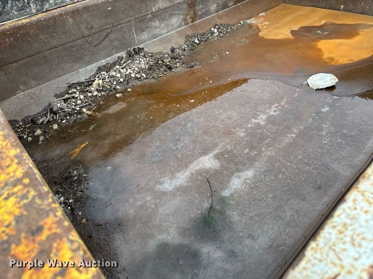 image for item DT0540 2003 Sterling L7500 dump truck