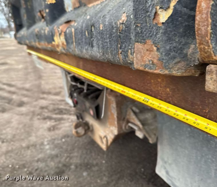 image for item DT0540 2003 Sterling L7500 dump truck