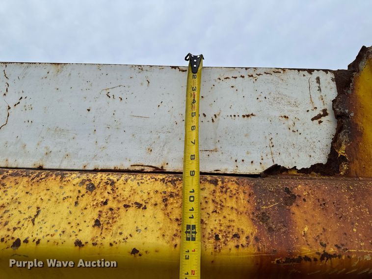 image for item DT0540 2003 Sterling L7500 dump truck