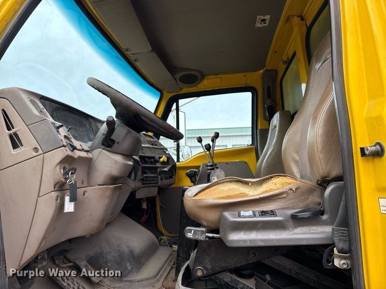 image for item DT0540 2003 Sterling L7500 dump truck