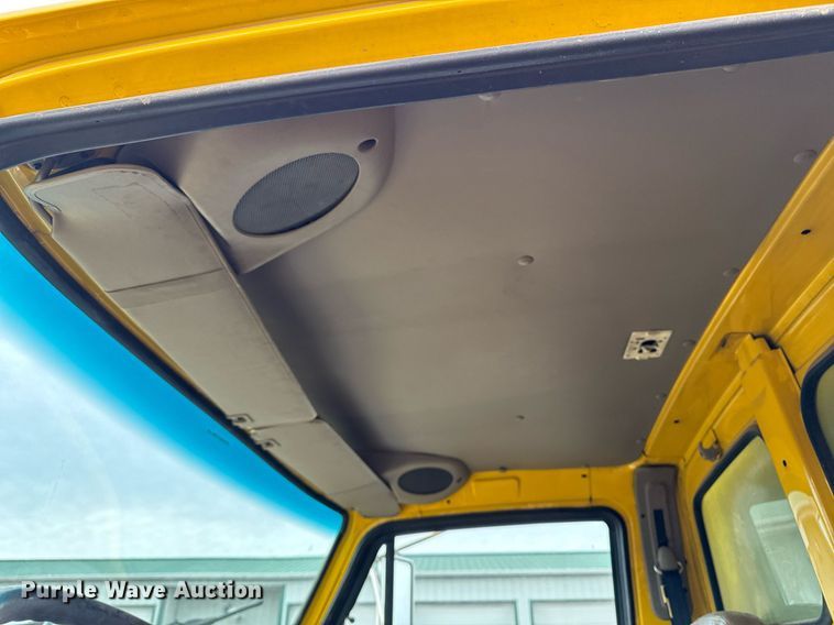 image for item DT0540 2003 Sterling L7500 dump truck