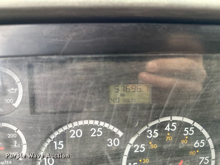 image for item DT0540 2003 Sterling L7500 dump truck