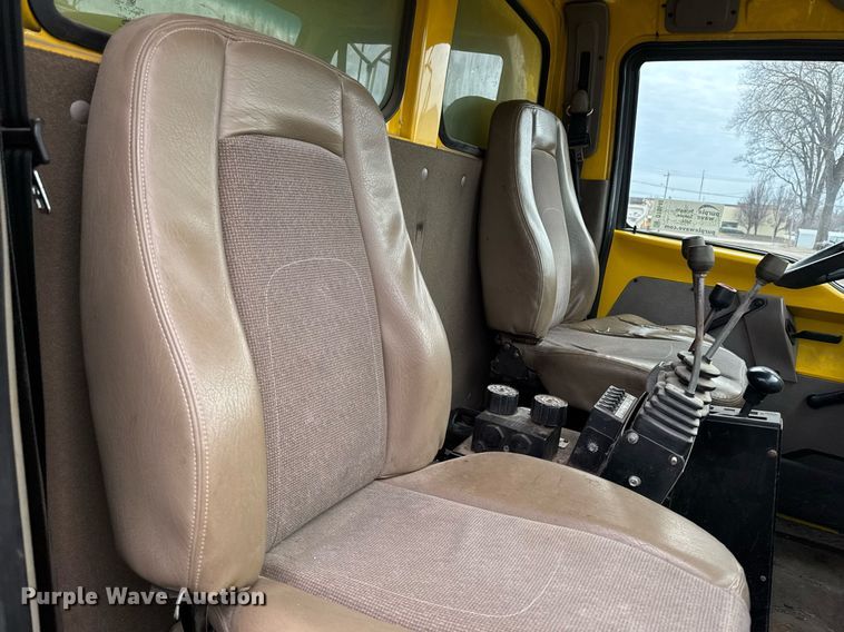 image for item DT0540 2003 Sterling L7500 dump truck