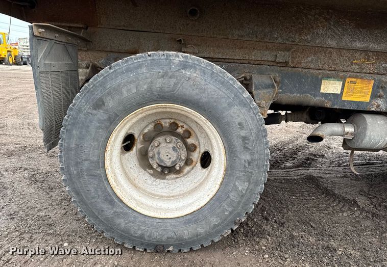 image for item DT0540 2003 Sterling L7500 dump truck