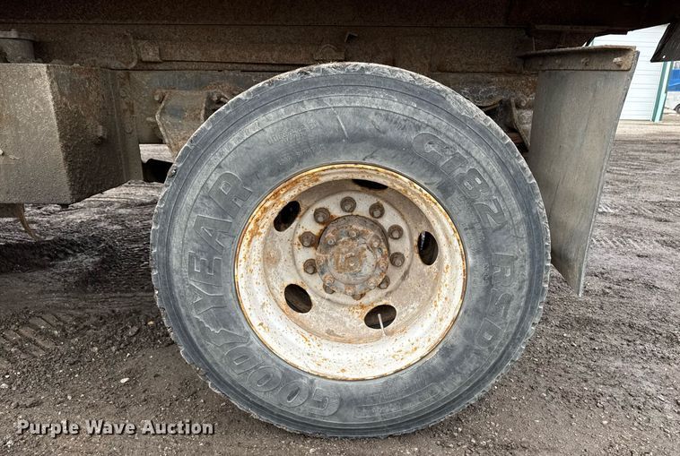 image for item DT0540 2003 Sterling L7500 dump truck