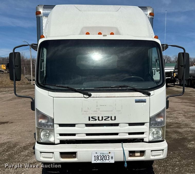 image for item DT0638 2010 Izuzu NPR delivery truck