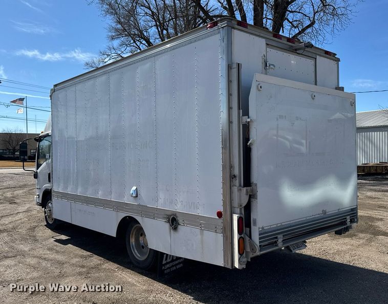 image for item DT0638 2010 Izuzu NPR delivery truck