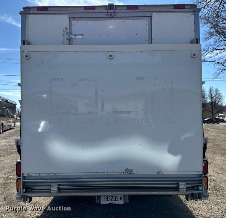 image for item DT0638 2010 Izuzu NPR delivery truck