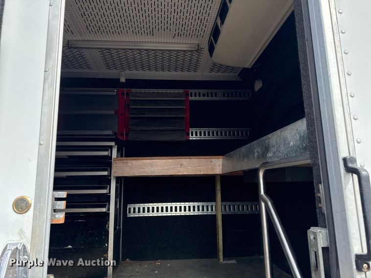 image for item DT0638 2010 Izuzu NPR delivery truck