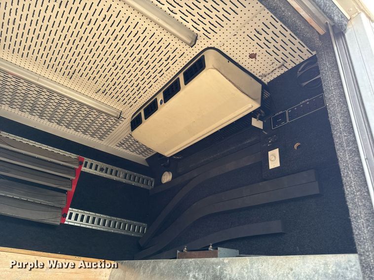 image for item DT0638 2010 Izuzu NPR delivery truck