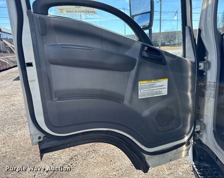 image for item DT0638 2010 Izuzu NPR delivery truck