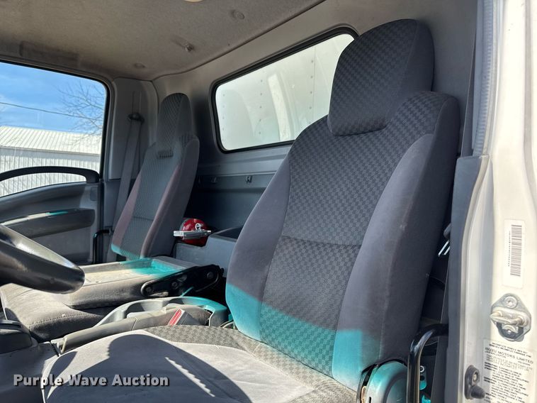 image for item DT0638 2010 Izuzu NPR delivery truck