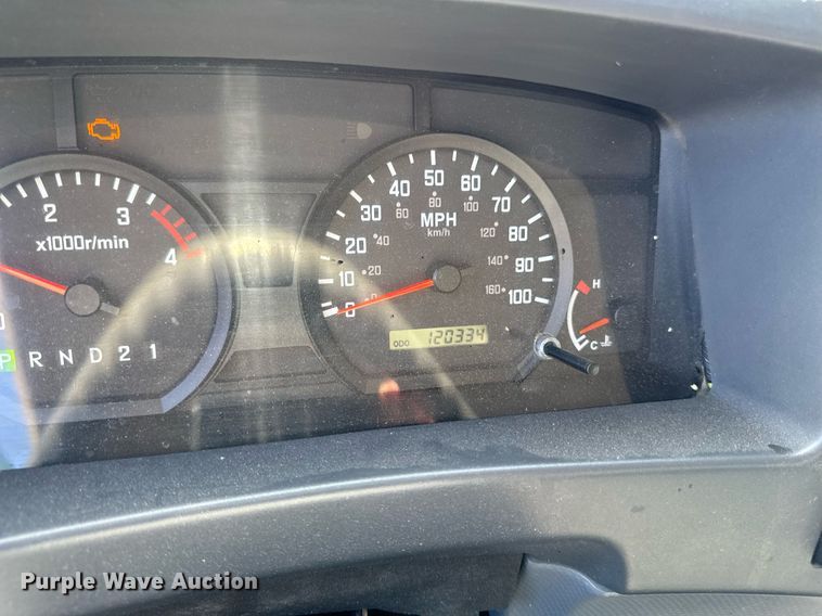 image for item DT0638 2010 Izuzu NPR delivery truck