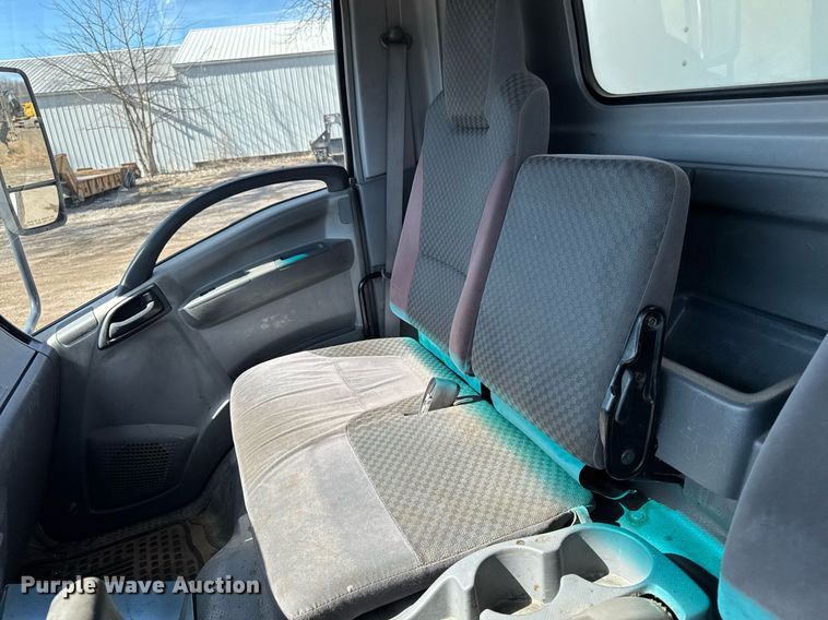 image for item DT0638 2010 Izuzu NPR delivery truck