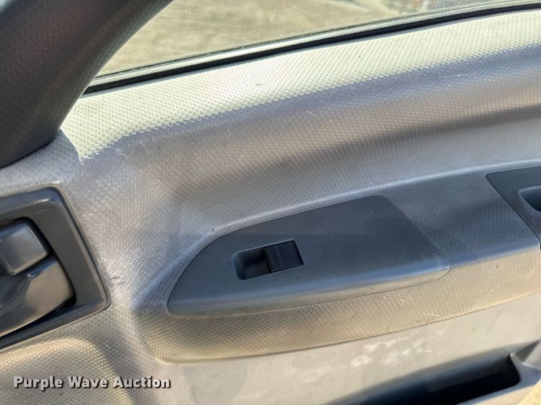 image for item DT0638 2010 Izuzu NPR delivery truck