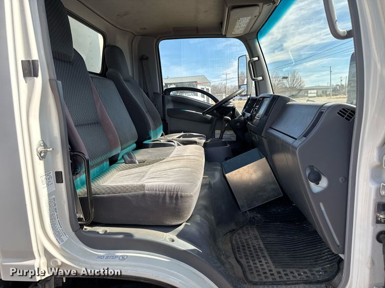 image for item DT0638 2010 Izuzu NPR delivery truck