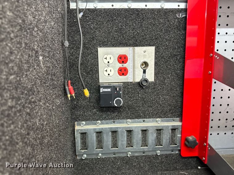 image for item DT0638 2010 Izuzu NPR delivery truck