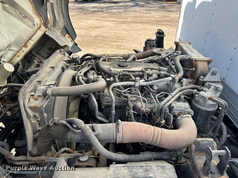 image for item DT0638 2010 Izuzu NPR delivery truck