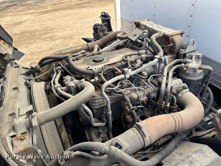 image for item DT0638 2010 Izuzu NPR delivery truck