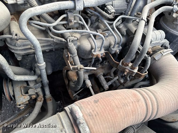 image for item DT0638 2010 Izuzu NPR delivery truck