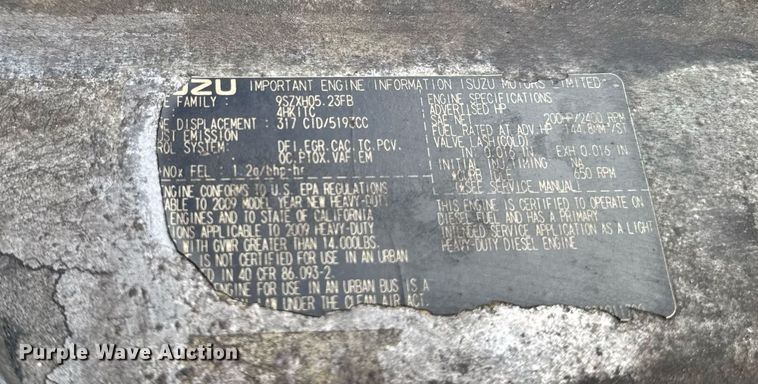 image for item DT0638 2010 Izuzu NPR delivery truck