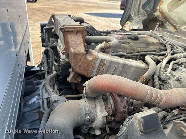 image for item DT0638 2010 Izuzu NPR delivery truck