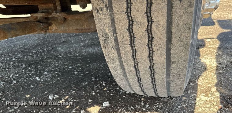 image for item DT0638 2010 Izuzu NPR delivery truck