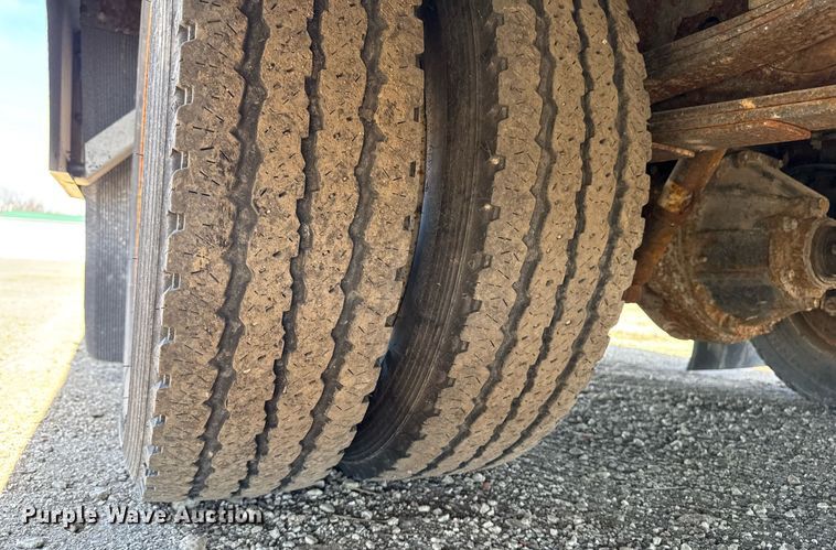 image for item DT0638 2010 Izuzu NPR delivery truck