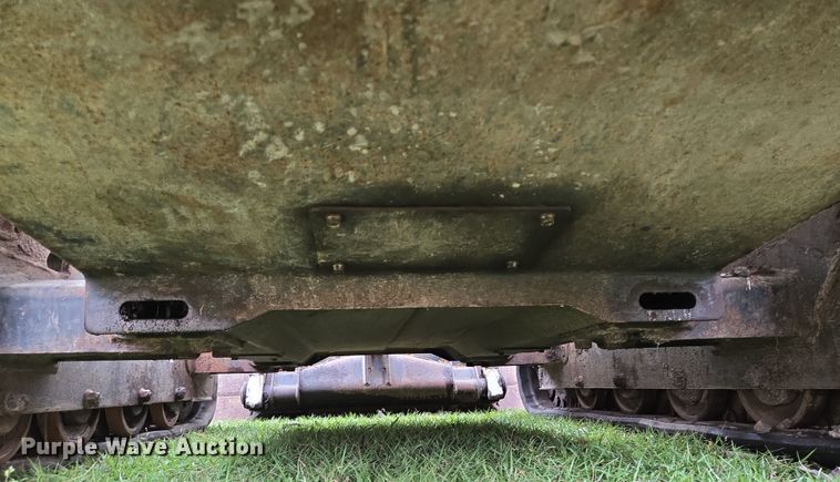 image for item DT4753 2000 Bobcat 864 tracked skid steer loader