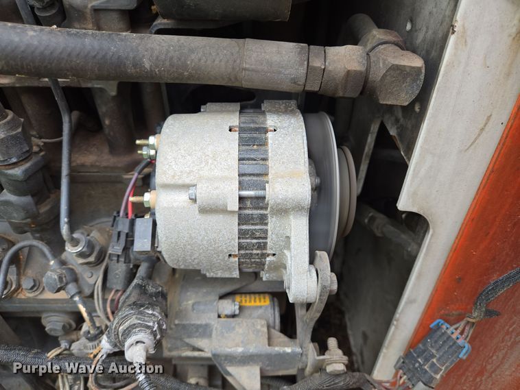 image for item DT4753 2000 Bobcat 864 tracked skid steer loader