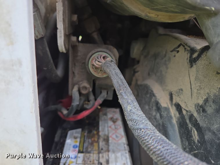 image for item DT4753 2000 Bobcat 864 tracked skid steer loader