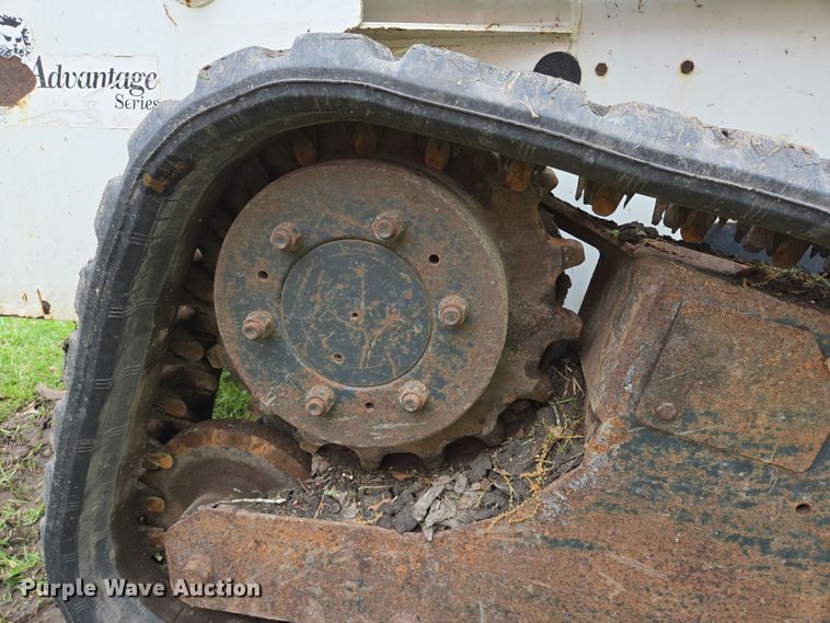 image for item DT4753 2000 Bobcat 864 tracked skid steer loader