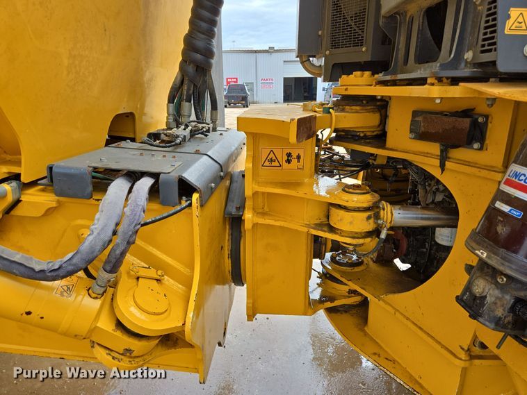 image for item DT4762 2021 Bell B45E 6x6 articulated haul truck