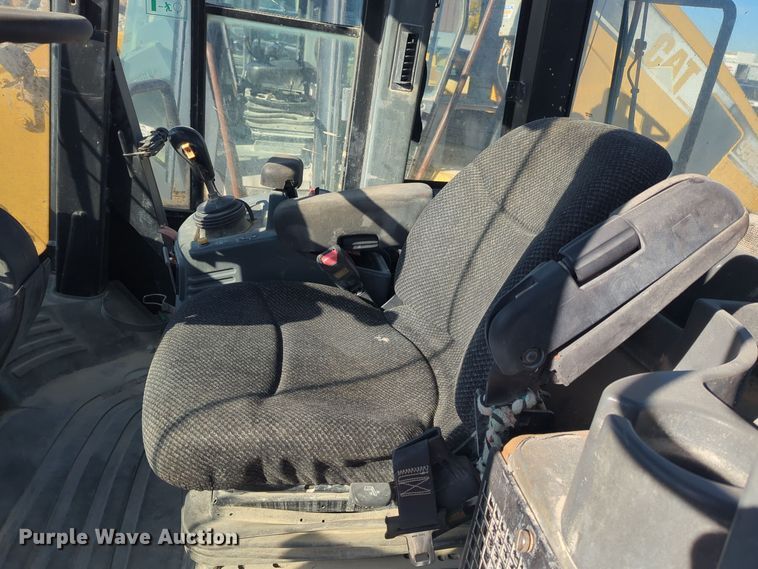 image for item DT6556 2005 Caterpillar 950G Series II wheel loader