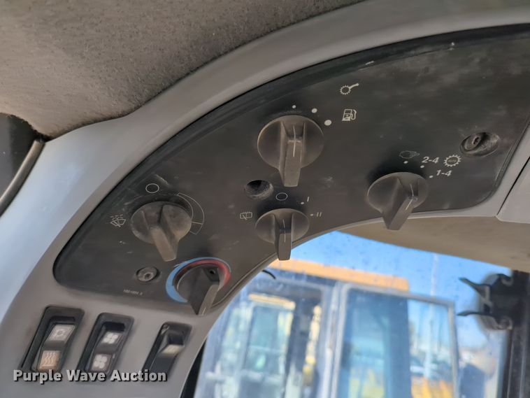 image for item DT6556 2005 Caterpillar 950G Series II wheel loader